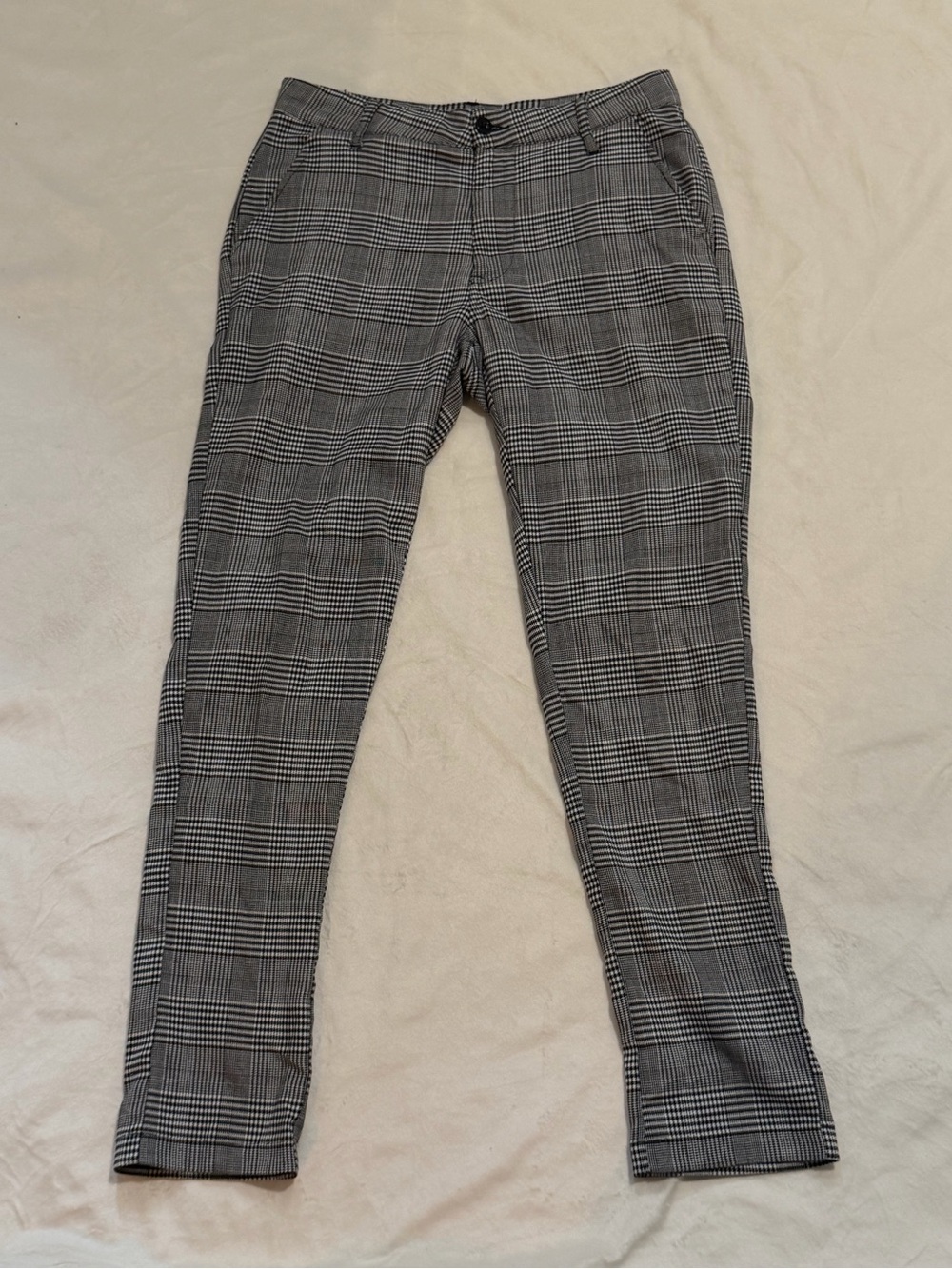 Y2K Hot Topic White and Black Plaid Straight Leg Pants